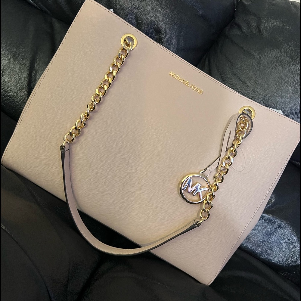 Micheal kors purse